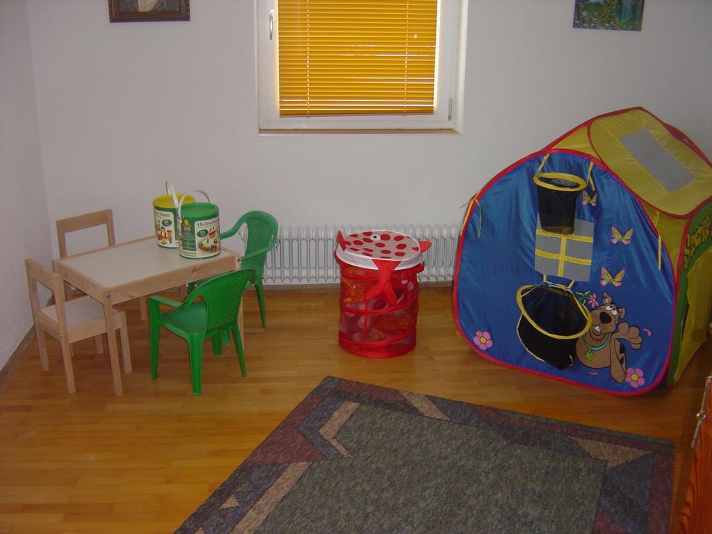 Haus Alpenblick Appartement Wenns Kamer foto